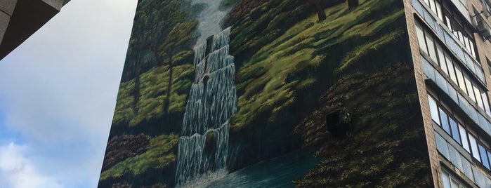 мурал «водоспад» is one of Tempat yang Disukai Y.