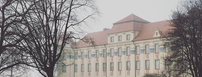 Schloss Tettnang is one of Y'ın Beğendiği Mekanlar.