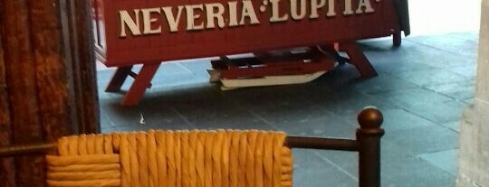 Neveria Lupita is one of Locais curtidos por David.