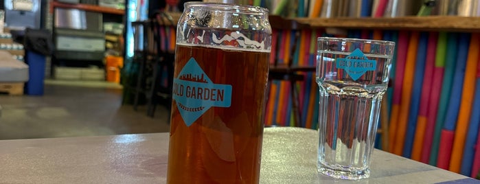 Cold Garden Beverage Company is one of Places to go!.