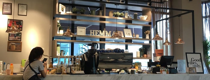 Hemma Cafe is one of Food in Klang.