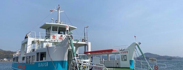 赤崎港 is one of フェリーターミナル Ferry Terminals in Western Japan.