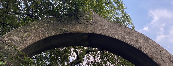 長谷寺 is one of 神社仏閣.