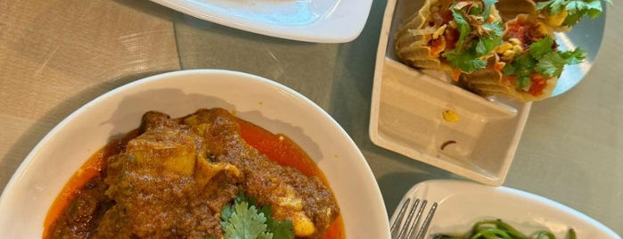 Lin Neo Delight Authentic Peranakan Food is one of Makan.