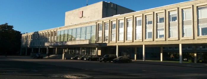Администрация Курортного района is one of Locais curtidos por Леонидас.