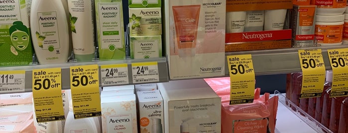 Walgreens is one of Marciaさんのお気に入りスポット.