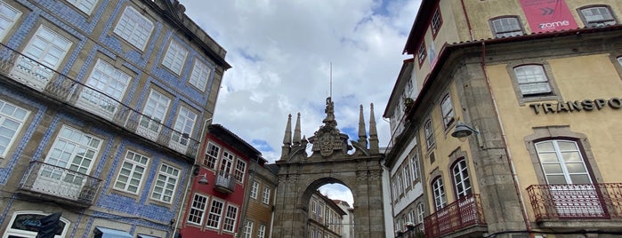 Arco da Porta Nova is one of Portugal 🇵🇹.