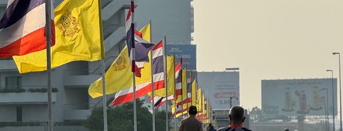 King Taksin Bridge is one of Traffic-Thailand.