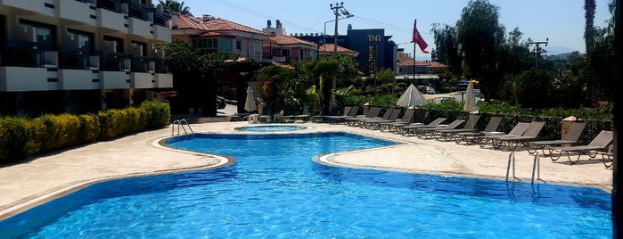 Hotel Carina is one of Lugares favoritos de Salim.