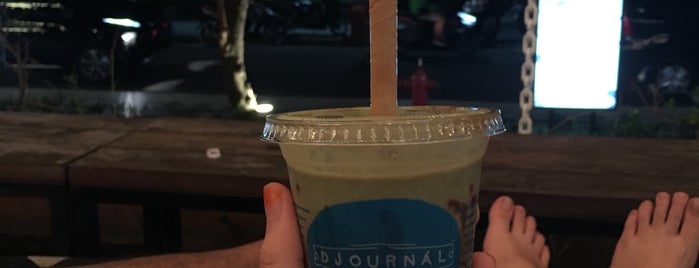 Djournal Coffee at Beachwalk is one of Bali.