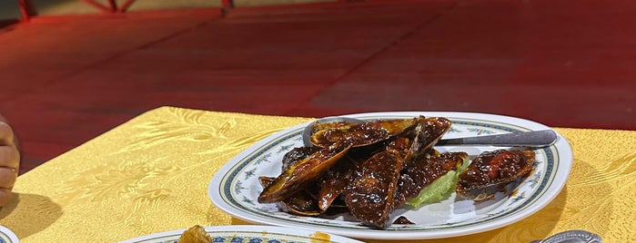 Mawila Yatch Club Restaurant, Labuan is one of Chinese Yumms.