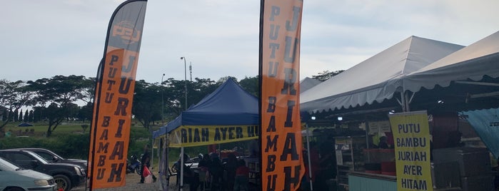 Putu Bambu Special Juriah Ayer Hitam is one of Makan @ Melaka/N9/Johor #9.