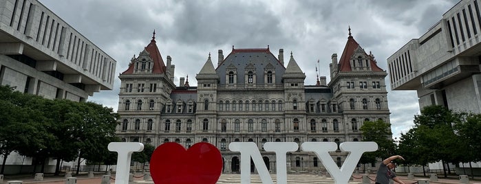 East Capitol Park is one of Albany.