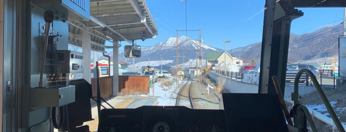 Yudanaka Station is one of Lugares favoritos de Masahiro.