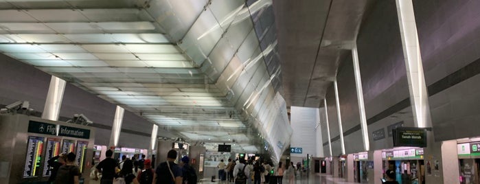 Changi Airport MRT Station (CG2) is one of KaeMania’s Liked Places.
