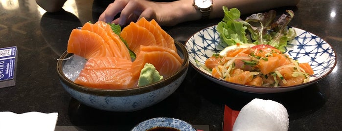 Sushi Hiro is one of Dee 님이 저장한 장소.