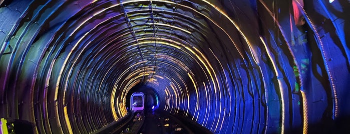 Bund Sightseeing Tunnel is one of China - shanghai and Suzhou.