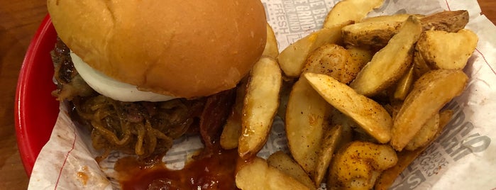 Fuddruckers is one of Lenny'in Beğendiği Mekanlar.