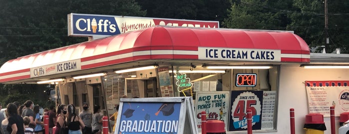 Cliff's Homemade Ice Cream is one of Orte, die Lenny gefallen.