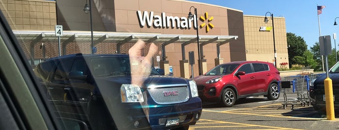 Walmart Supercenter is one of set : понравившиеся места.