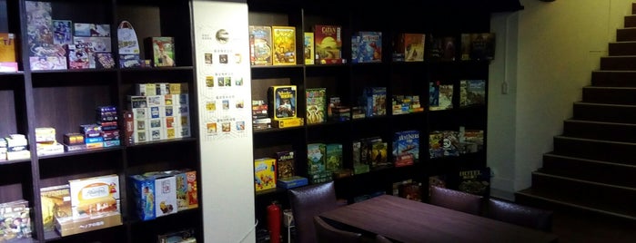 桌遊領主 is one of 桌遊店和俱樂部 Board game shops/cafes in Taipei.