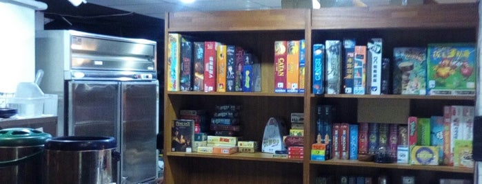 漫果子桌遊 MGZ Board Game is one of 桌遊店和俱樂部 Board game shops/cafes in Taipei.