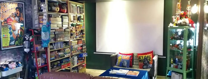 Atomic 複合式桌遊店 is one of 桌遊店和俱樂部 Board game shops/cafes in Taipei.