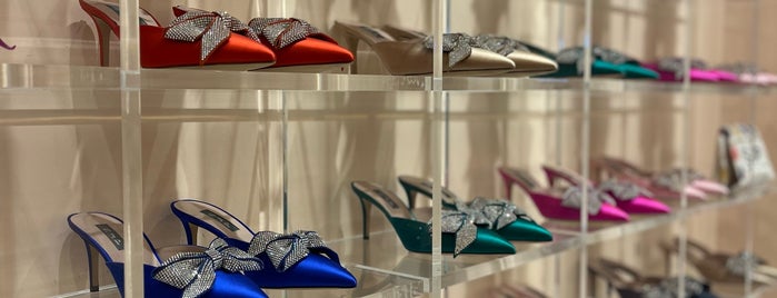 Manolo Blahnik is one of Encounter (Middle East).