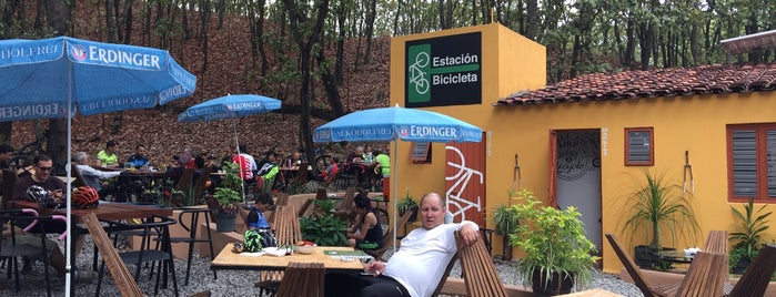 Estacion Bicicleta is one of Tempat yang Disukai Vanessa.