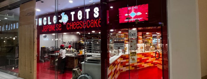 Uncle Tetsu's Cheesecake is one of Ron 님이 저장한 장소.