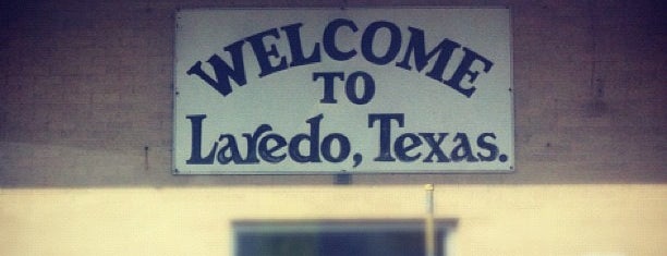 Downtown Laredo is one of Dianaさんのお気に入りスポット.