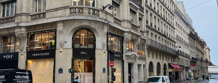 416 Rue Saint Honoré is one of Paris.