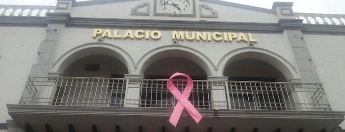 Plaza Municipal is one of Orte, die Kevin' gefallen.