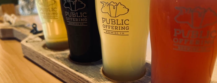 Public Offering Brewing Co. is one of สถานที่ที่บันทึกไว้ของ Mike.