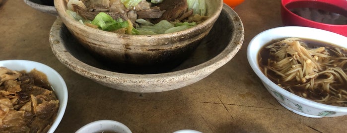 留香瓦煲肉骨茶 Lao heong bak kut teh is one of Casual Food Trip.
