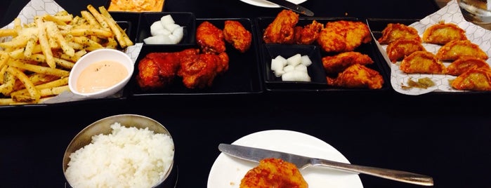 BonChon Chicken is one of Ooさんのお気に入りスポット.