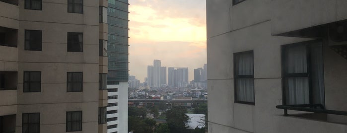Aryaduta Suites Hotel Semanggi is one of Jakarta.