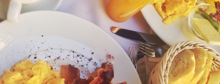 À la Maison - Breakfast & Brunch is one of Posti che sono piaciuti a Sarah.