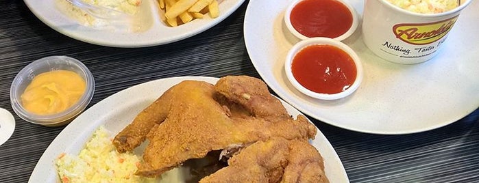 Arnold's Fried Chicken is one of To do: Singapore.