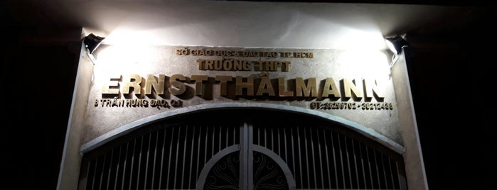 Thälmann High Shool is one of Khu Tây Balo.