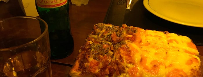 Cantina Mamma Pizza is one of Pel e região.