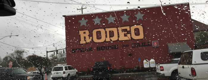 Rodeo Steakhouse & Grill is one of Tempat yang Disimpan Stacy.