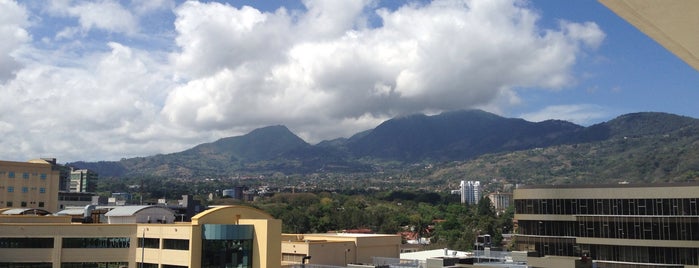 Holiday Inn San José Escazú is one of ᎧᎧᎧᎧᎧᎧ : понравившиеся места.