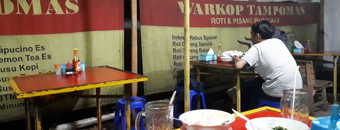 Warkop Tampomas is one of Cafe everywhere.