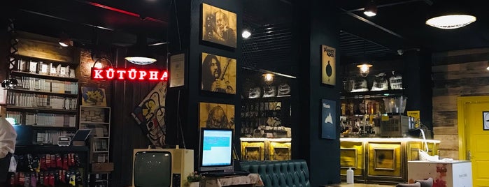 Abdülcanbaz Book & Cafe is one of ısparta.