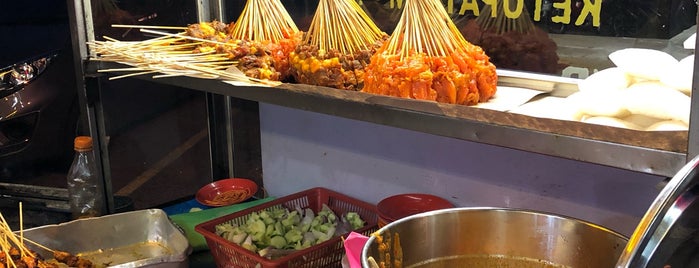 Satay Pak Buyung is one of Makan Makan Malaysia.