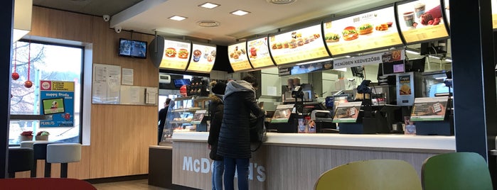 McDonald's is one of Ingyen WIFI Sopronban.