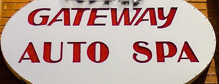 Gateway Auto Spa is one of Orte, die Jeff gefallen.