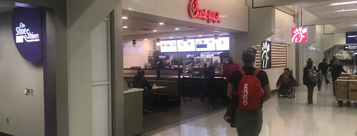 Chick-Fil-A is one of Justinさんのお気に入りスポット.