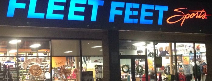 Fleet Feet is one of สถานที่ที่ Jen ถูกใจ.